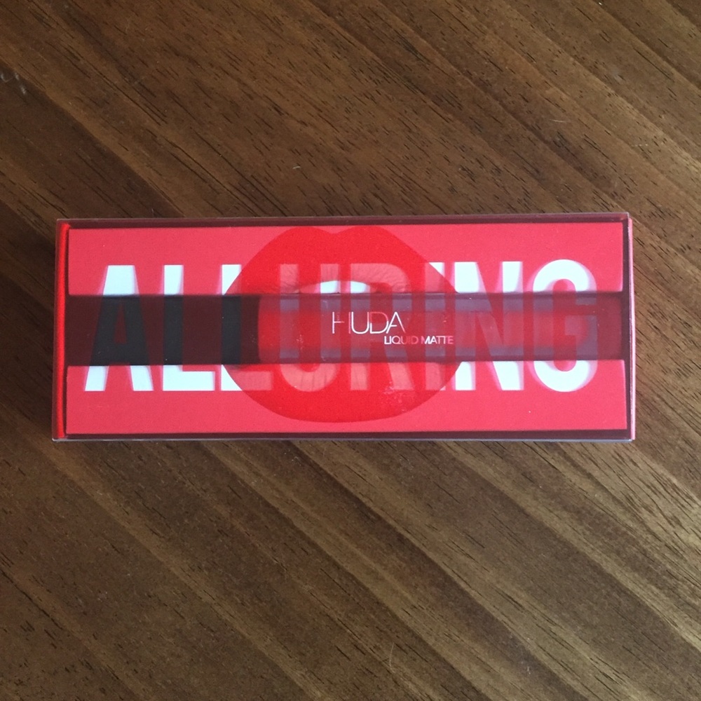 Huda Beauty Liquid Lip